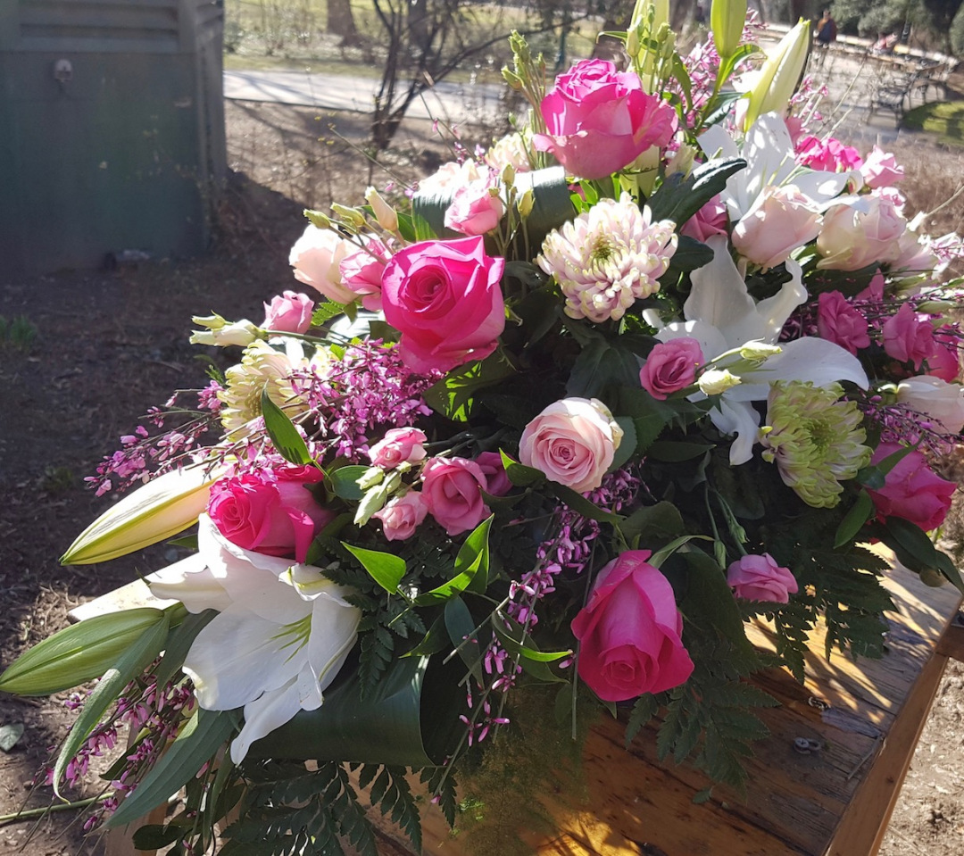 Begräbnis Sarggesteck/Bukett - Funeral coffin/bouquet dekoration #5-1